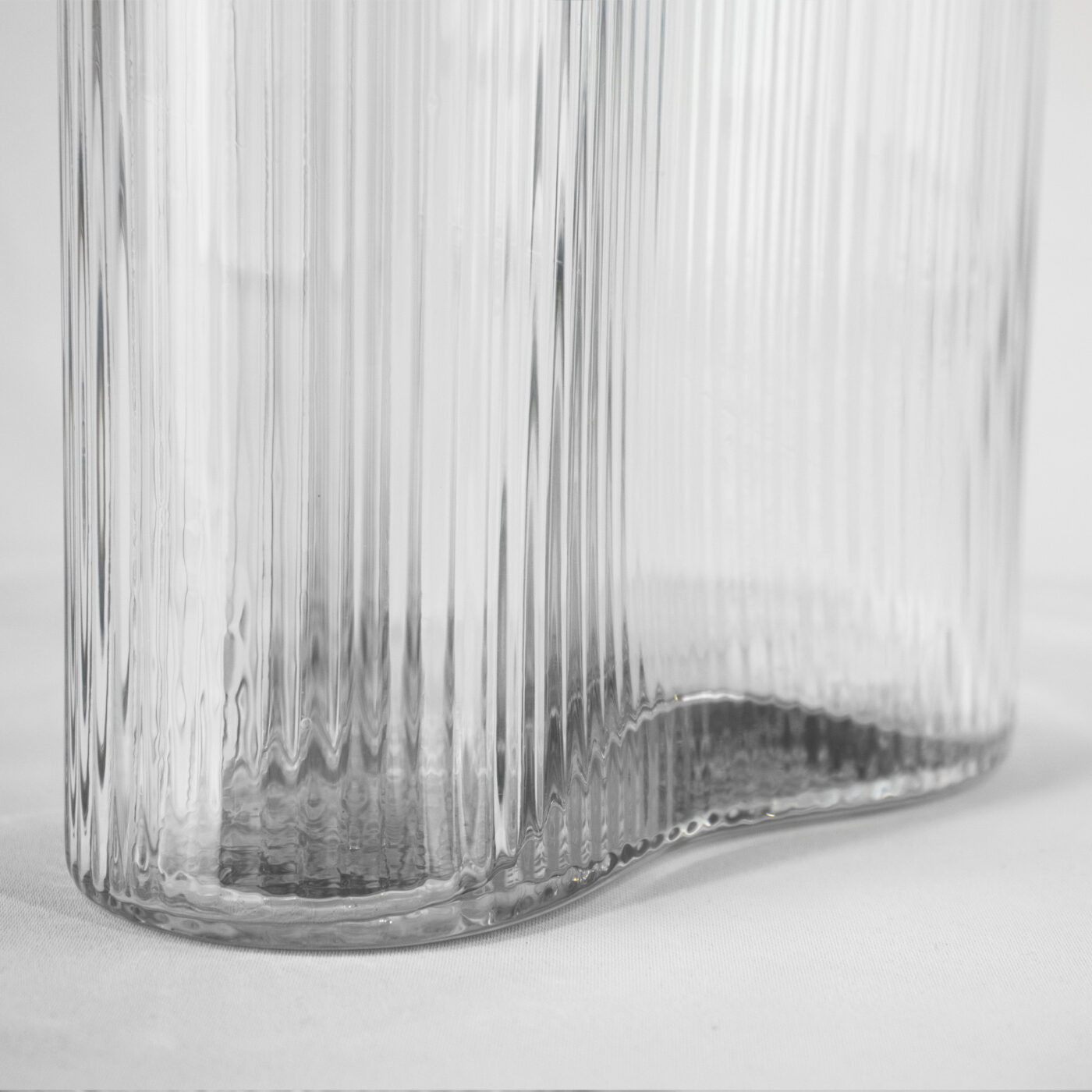 Curved Architectural vase with vertical ribs - base