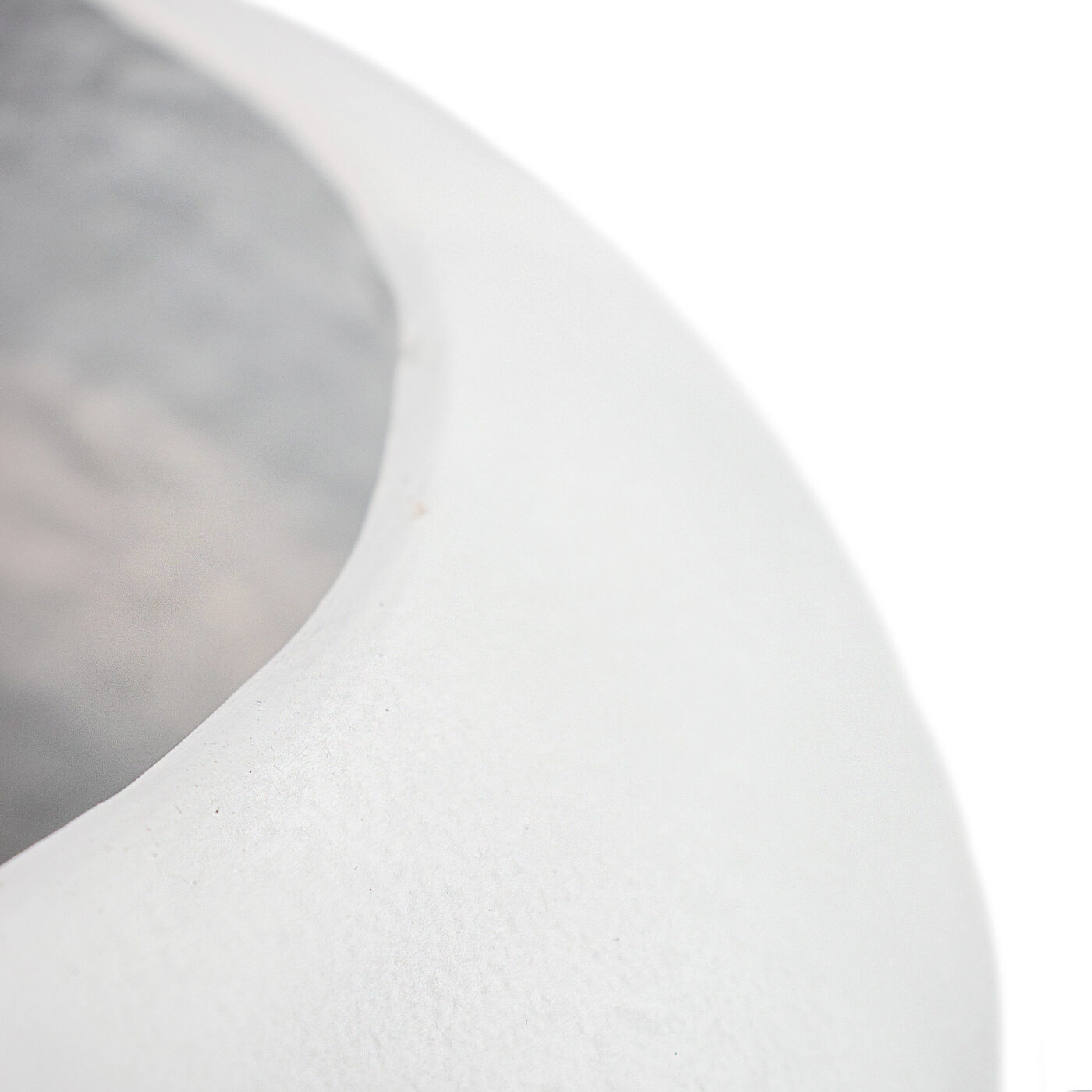 P/CAESAR White Fibreglass Pot Planter