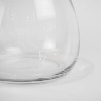 TULIP GLASS VASE 12 X 18 X 15H - Image 2