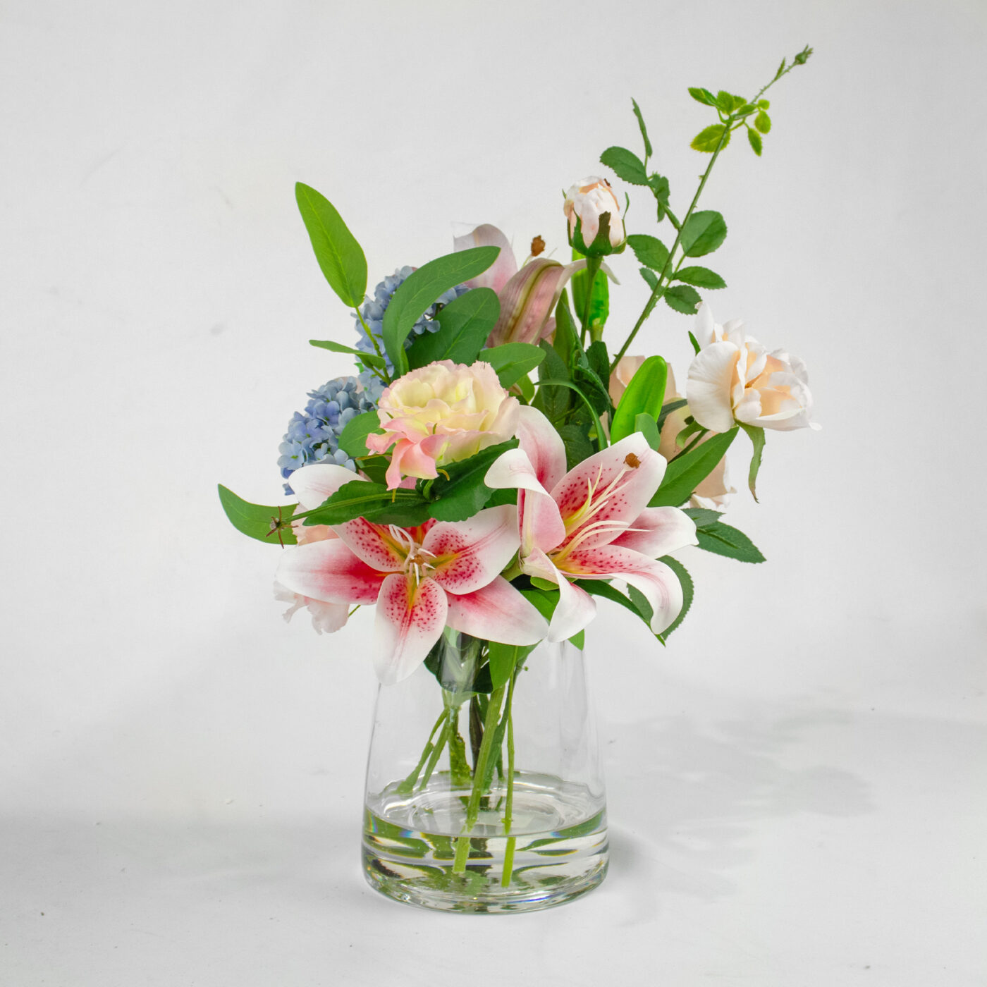 TIGER LILY PINK WITH BLUE SNOWBALL IN TAPERED VASE