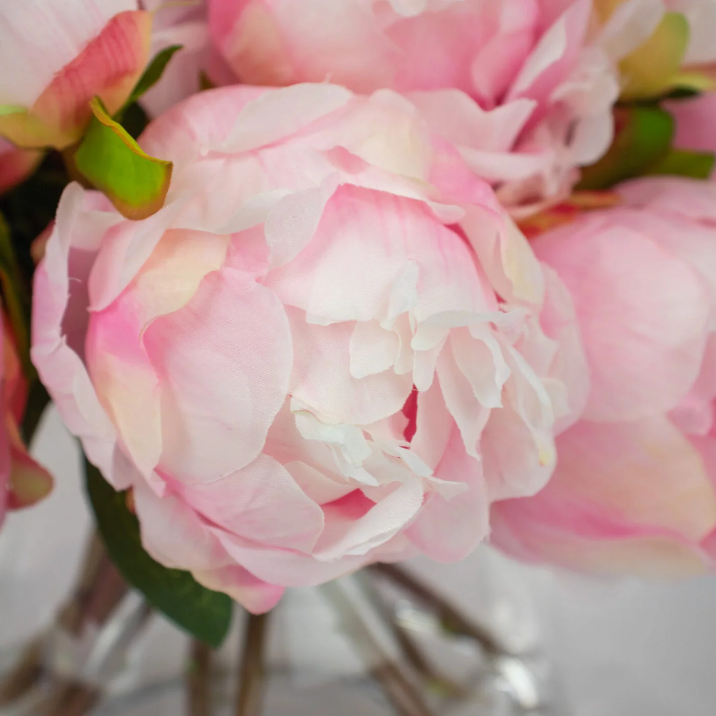 PEONY SPRAY PINK IN TULIP VASE