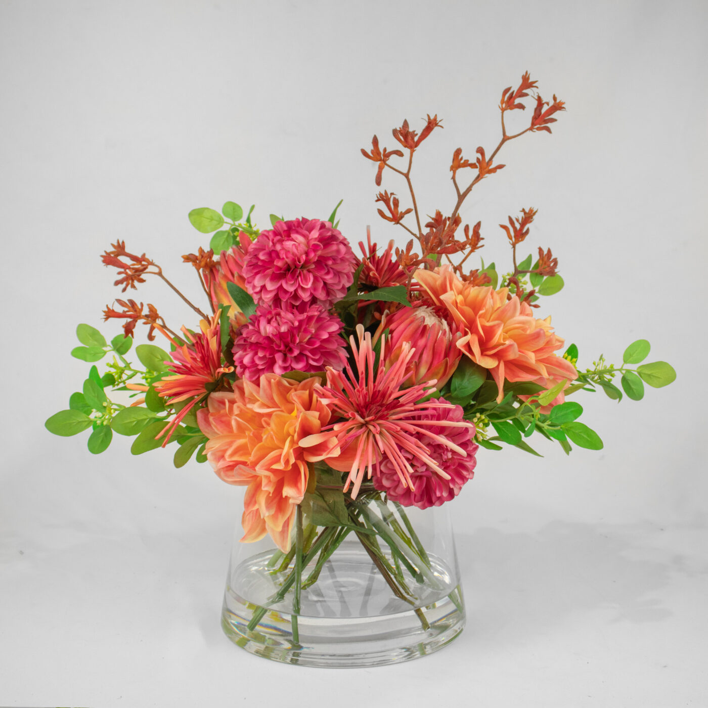 DAHLIA SALMON WITH POM POM MUM FUCHSIA IN JAR VASE