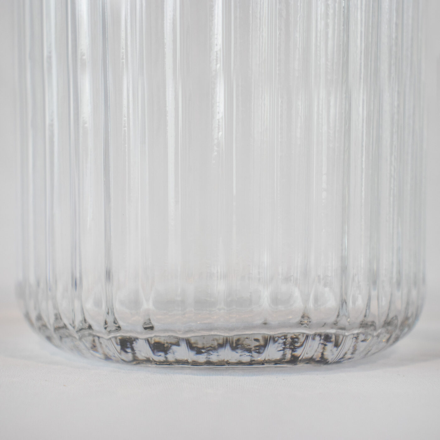 RIBBED CYLINDER GLASS VASE 11 X 11 X 21H - Image 4