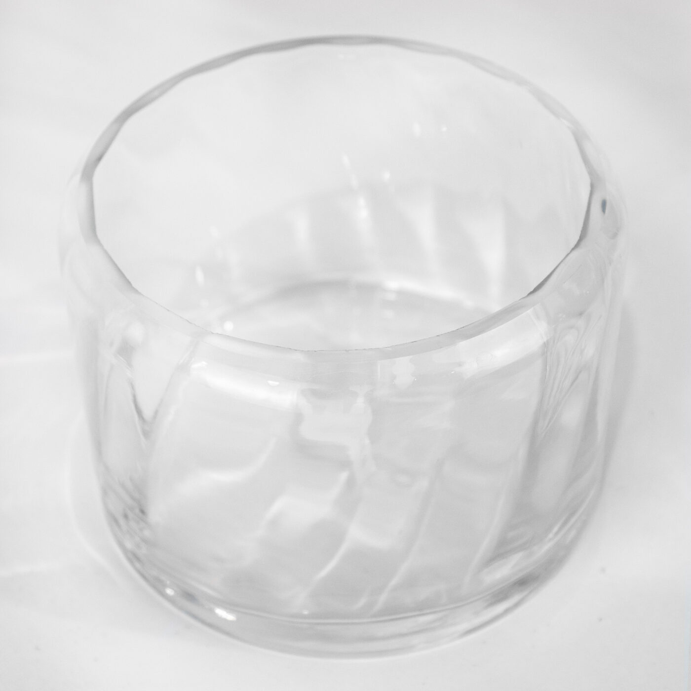 ROUNDED CYLINDER GLASS VASE 12 X 12 X 9H - Image 3