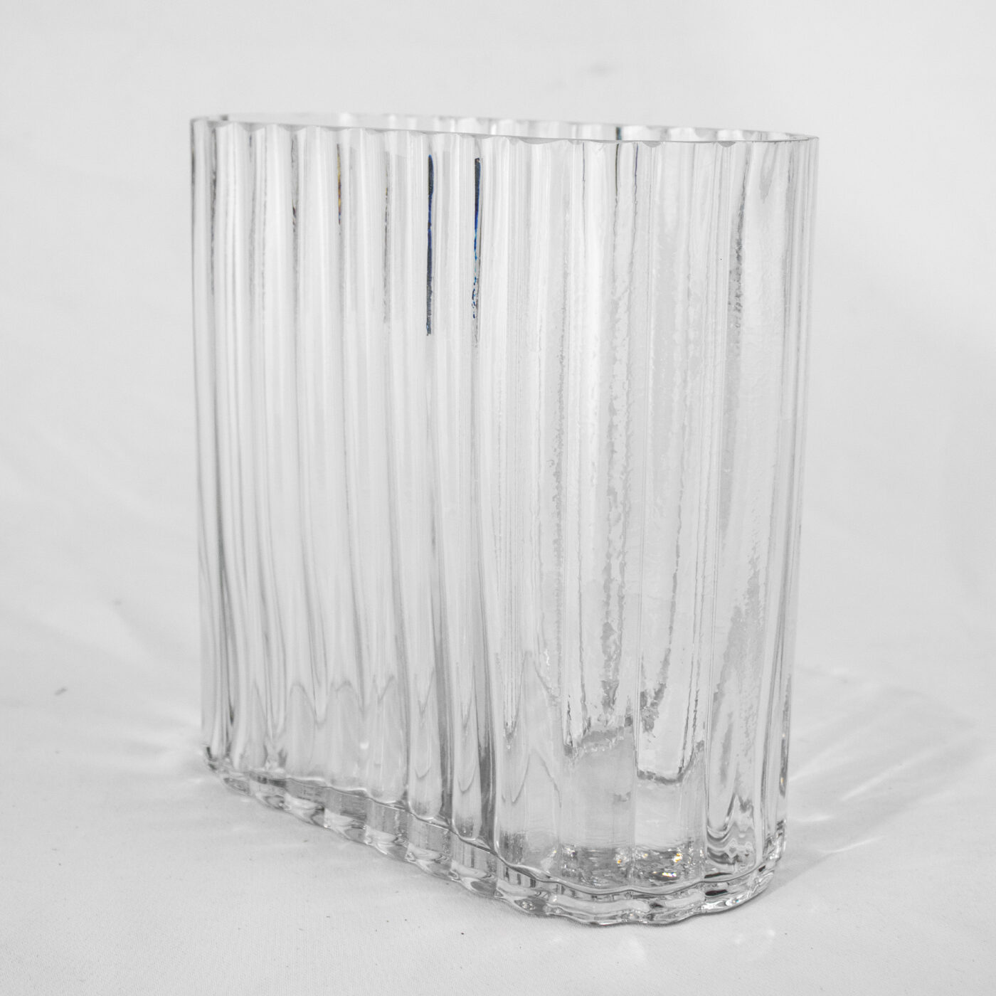 RIBBED RECTANGULAR GLASS VASE 7 X 14 X 13H - Image 2