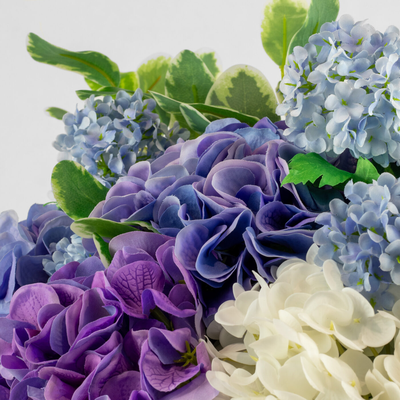 HYDRANGEA BLUE AND WHITE MIX IN LARGE CYLINDER VASE