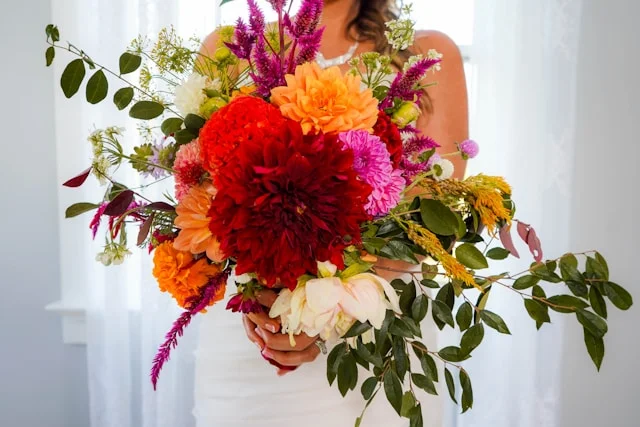 Oversized and Cascading Bouquets