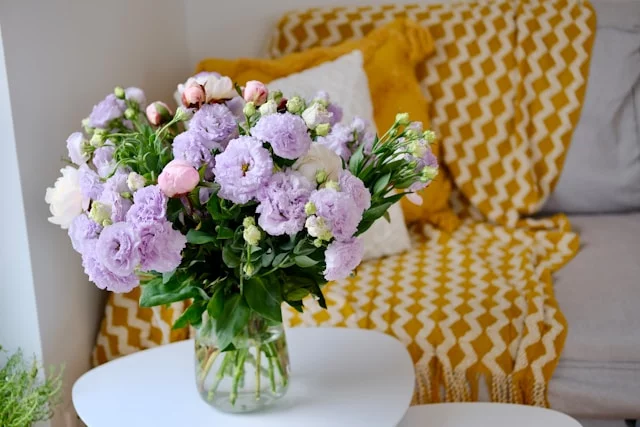 wild flower arrangement on a coffee table