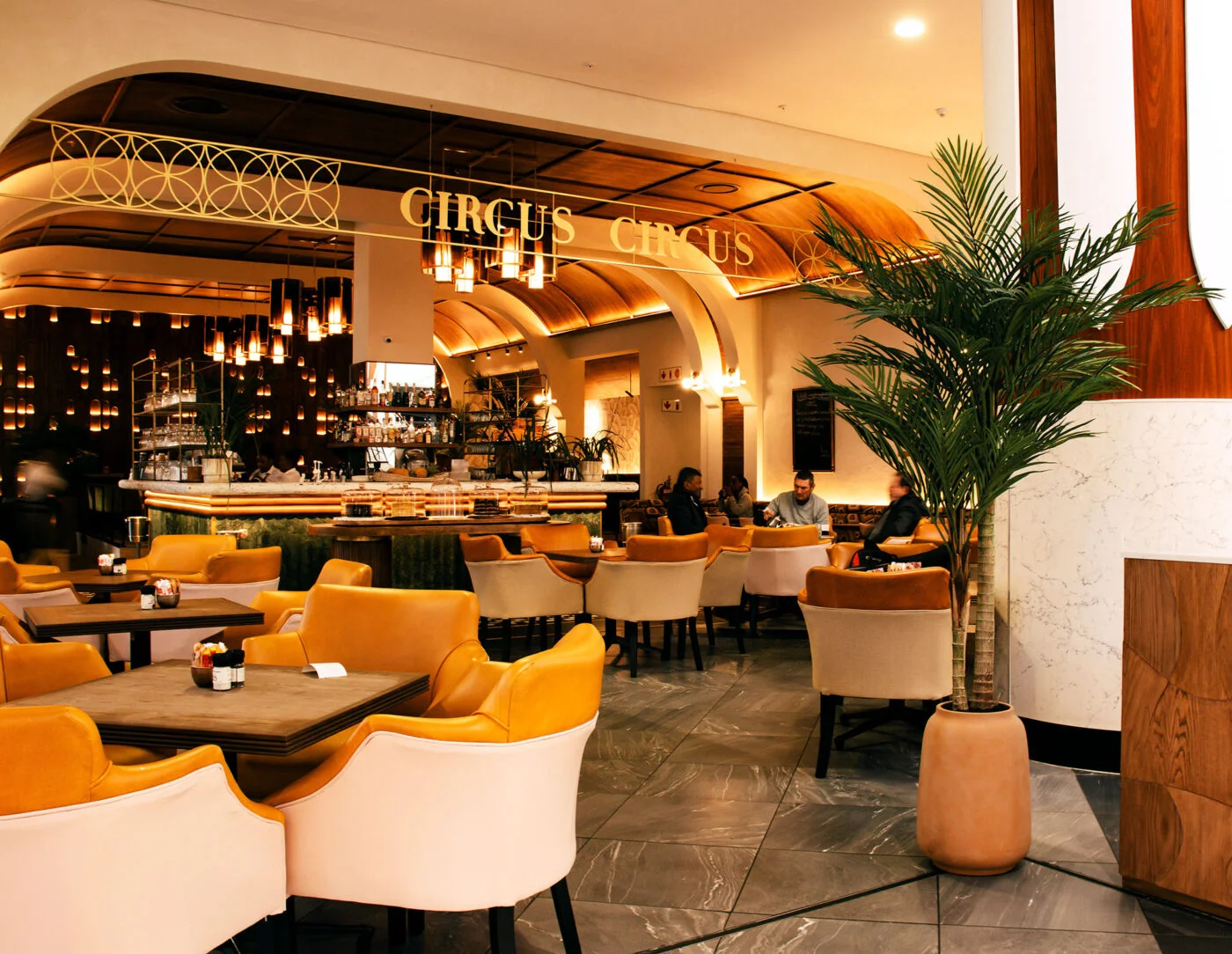Using Plants To Create A 5 Star Restaurant Atmosphere Silk By Design using-plants-to-create-a-5-star-restaurant-atmosphere-silk-by-design
