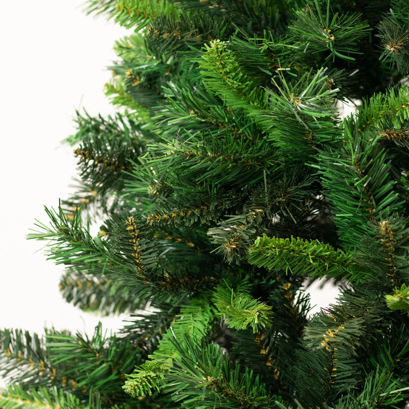 DELUXE MIXED PINE CHRISTMAS TREE – GREEN
