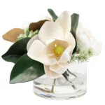 MAGNOLIA CREAM WITH QUEEN ANNE LACE IN GLASS VASE