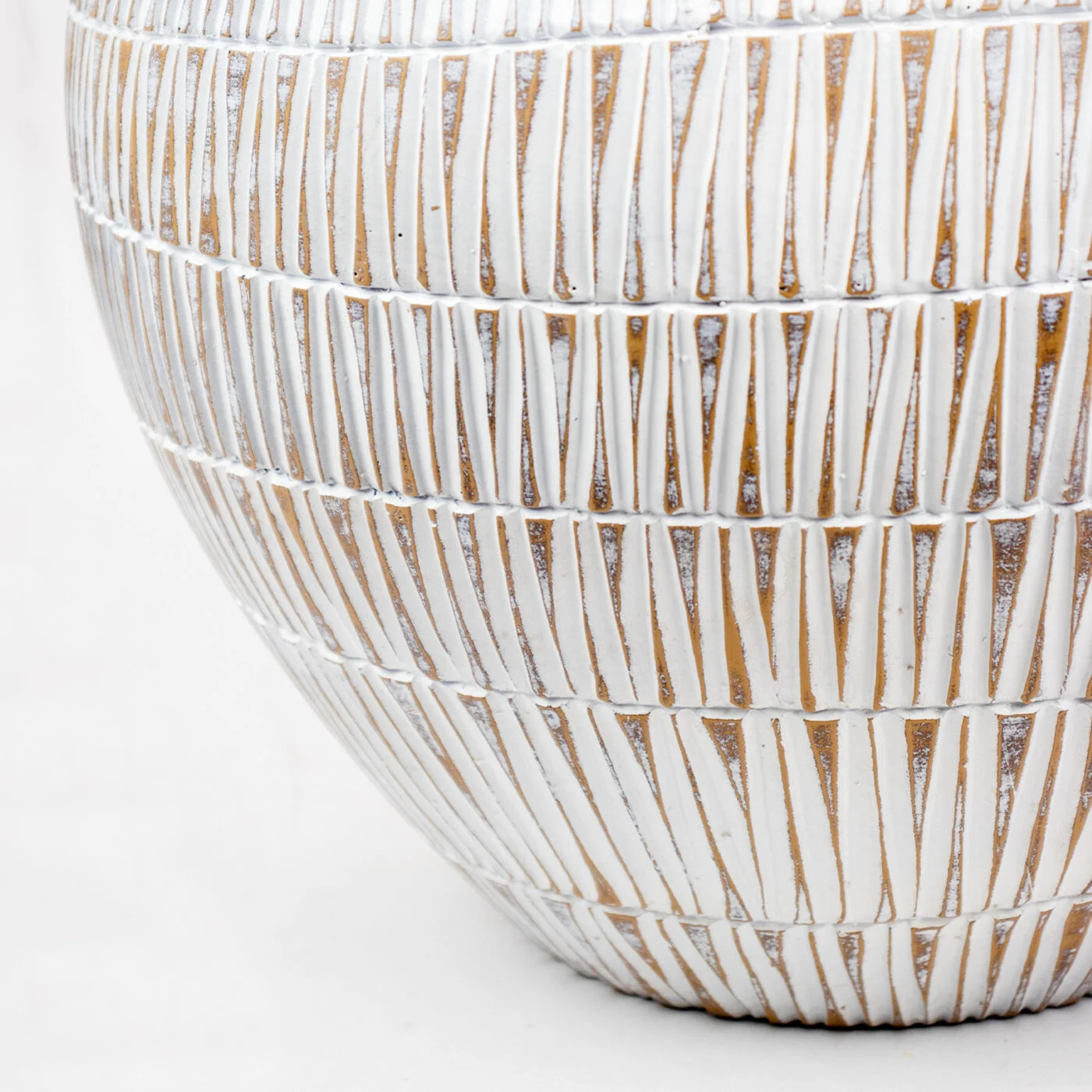 POLYRESIN INDOOR POT 26X26X20.5CM