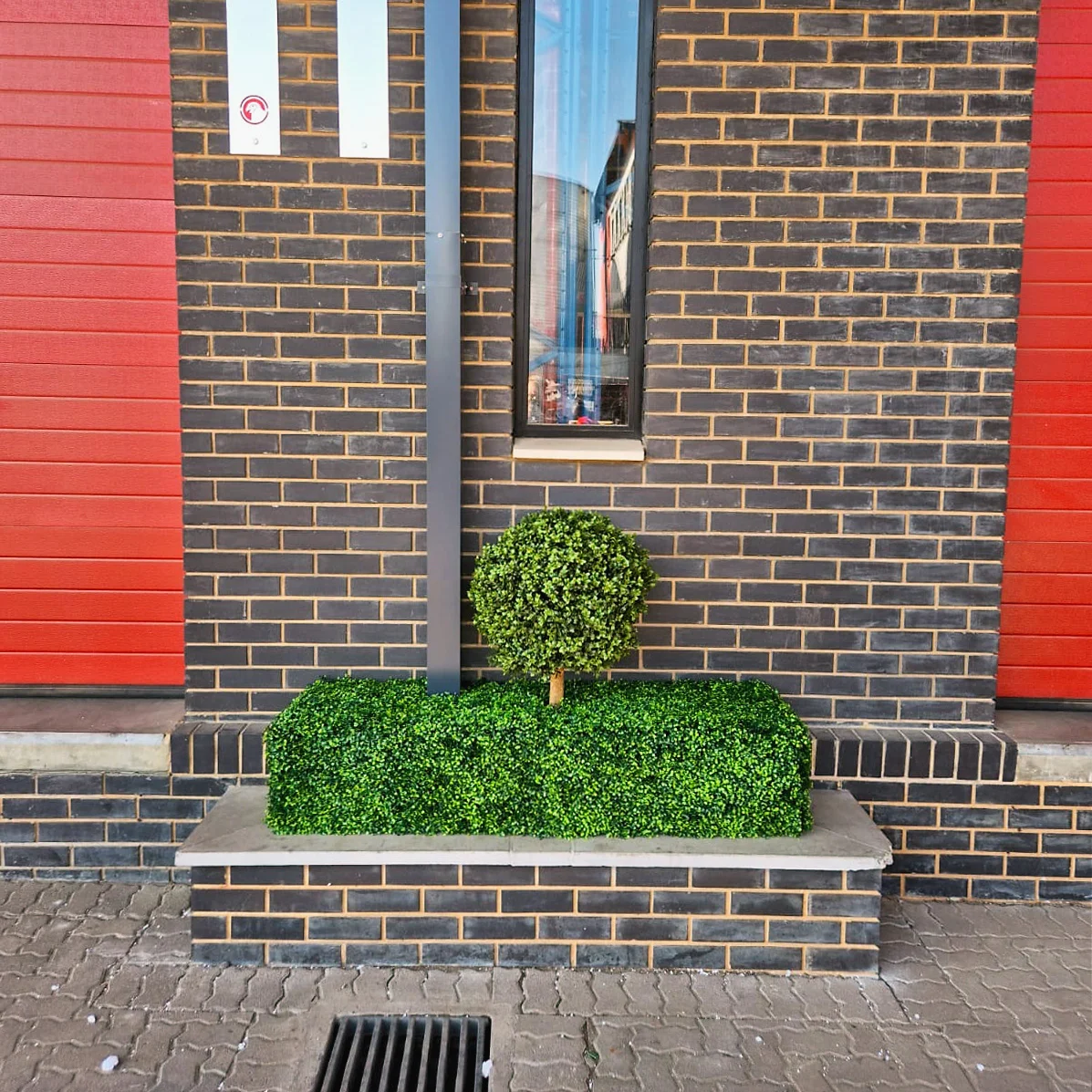 Artificial Hedge and Topiary Tree Install
