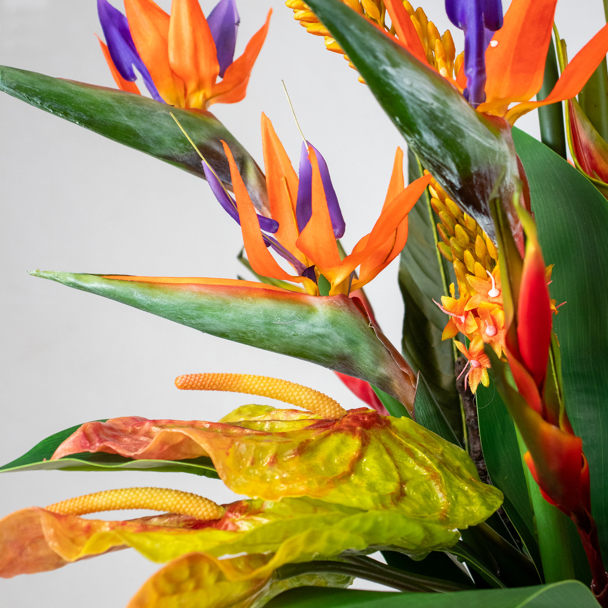 TROPICAL MIX IN CONICAL VASE