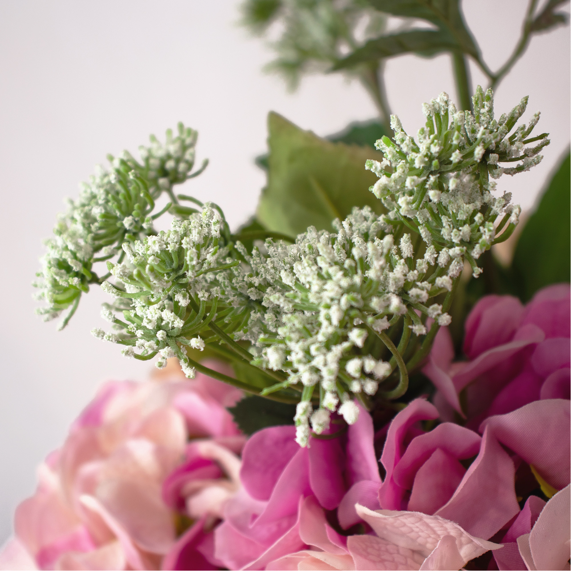 Large Pink Hydrangea & Queen Anne's Lace Arrangement in Curved Glass Vase – 65cm